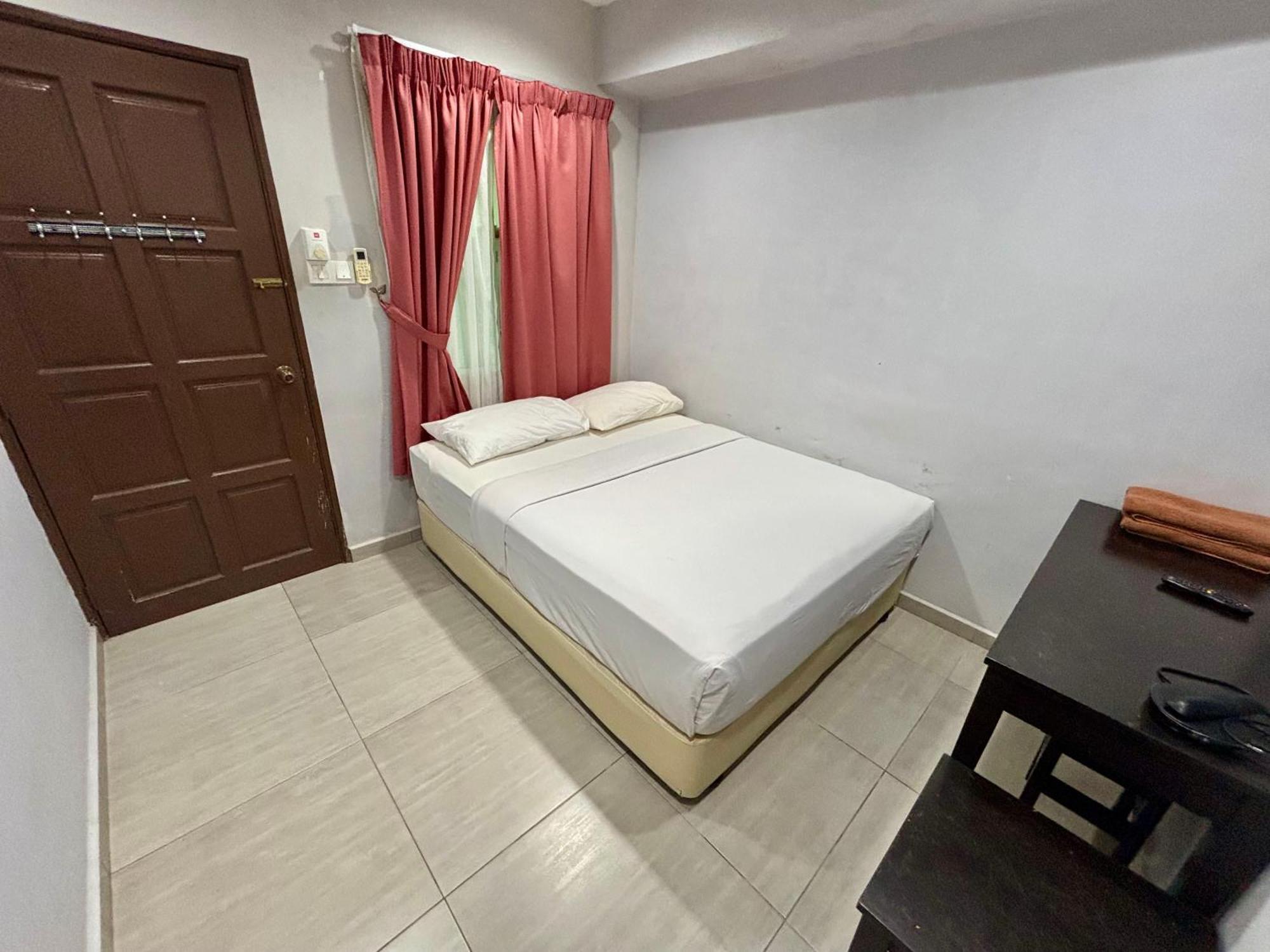 Meng Meng Guesthouse Kuantan Exterior photo